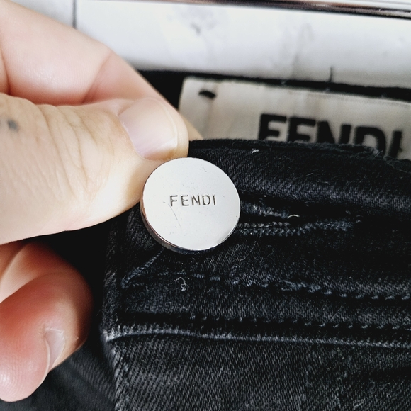 FENDI | cutoff denim embroidered monster eyes jean shorts - Picture 2 of 13